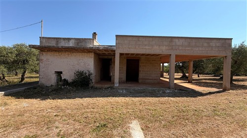 Fabbricato A Rustico Di Tre Vani & Acc., Antico Vano In Pietra E Veranda